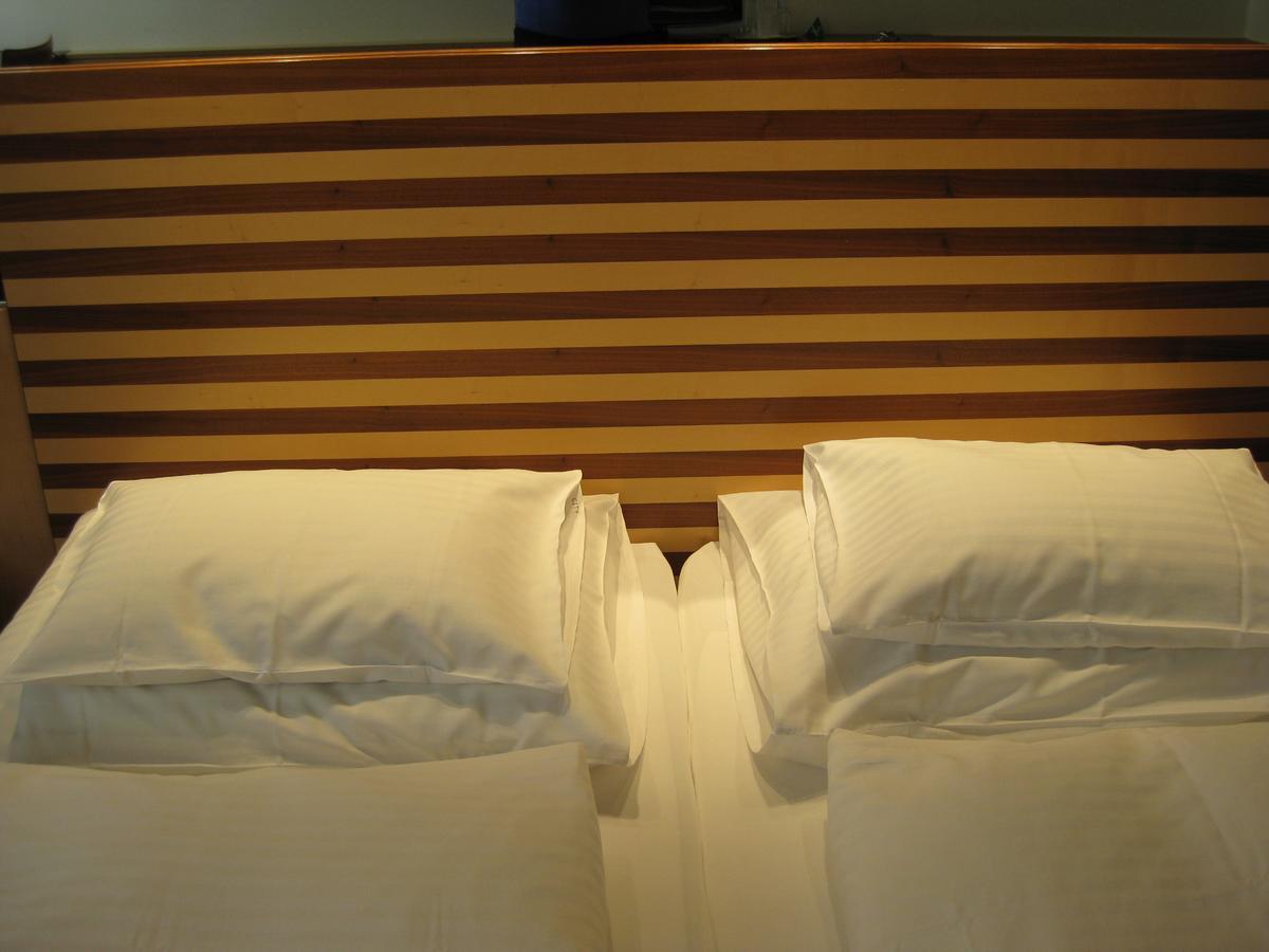 City Hotel Λιντς Εξωτερικό φωτογραφία