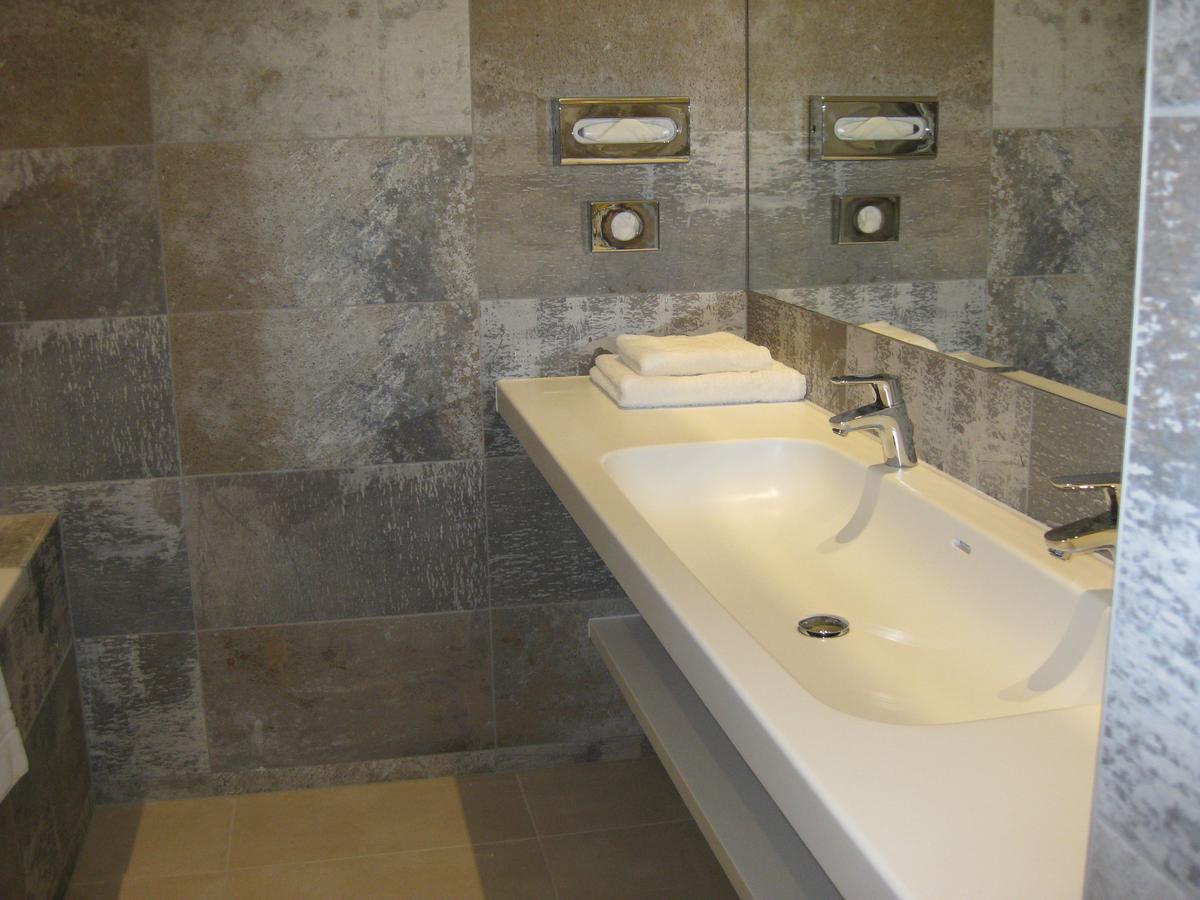 City Hotel Λιντς Εξωτερικό φωτογραφία